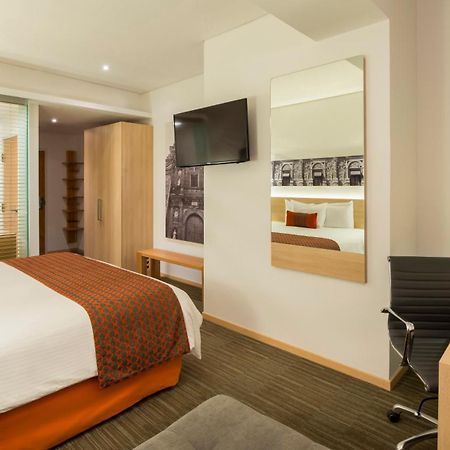 Camino Real Puebla Hotel & Suites Kültér fotó